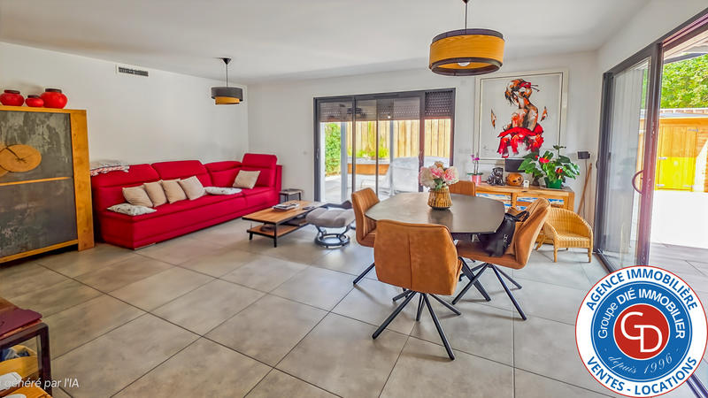 Maison - 90 m² - 4 pièces