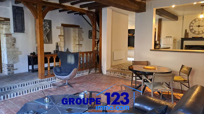 Maison - 225 m² - 6 pièces