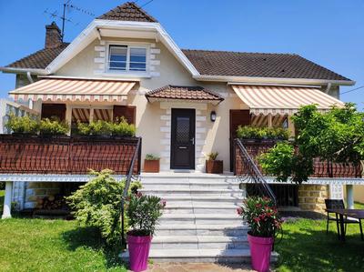 Maison - 108 m² - 7 pièces