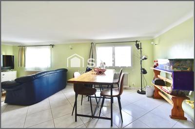 Maison - 135 m² - 6 pièces