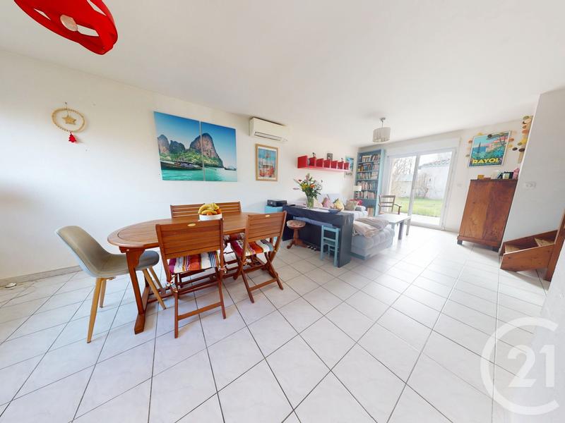 Maison - 92 m² - 4 pièces