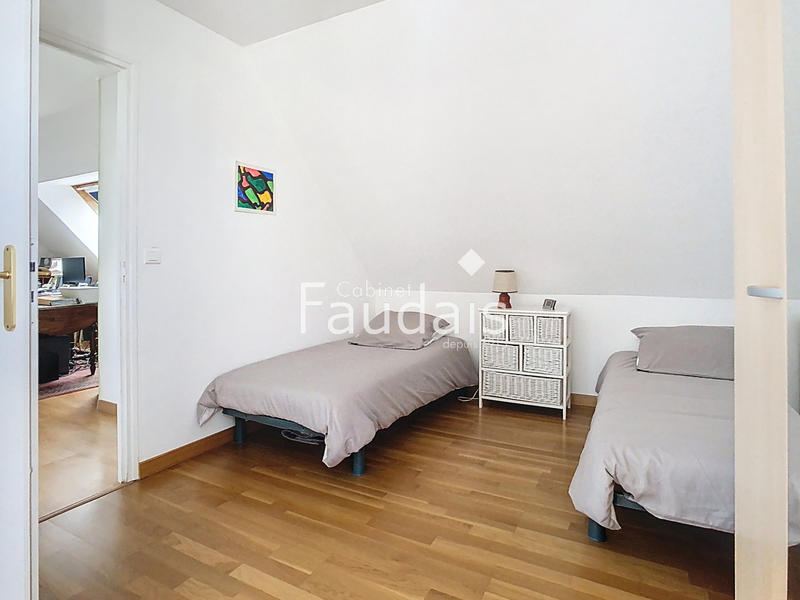 Maison - 137 m² - 6 pièces