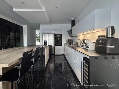 Maison d'architecte - 200 m² - 7 pièces