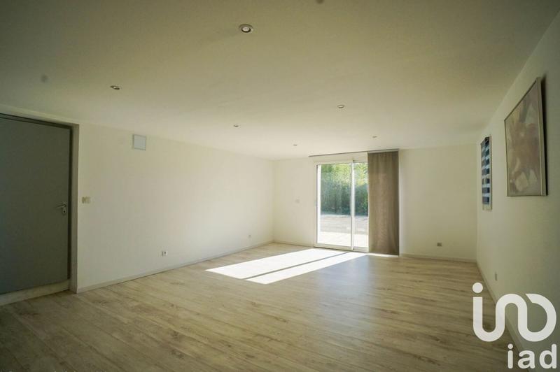 Maison - 180 m² - 7 pièces