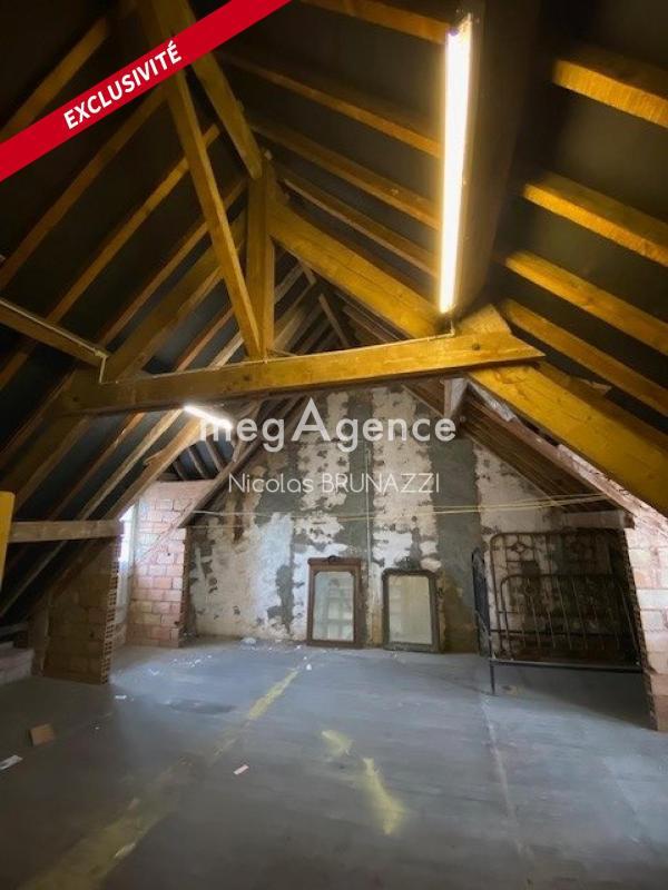 Maison de ville - 84 m² - 5 pièces