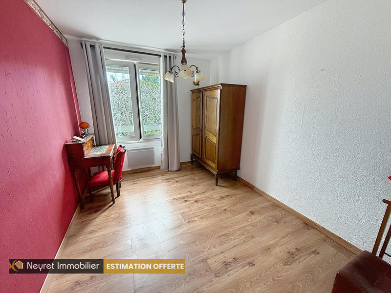 Appartement - 94 m² - 4 pièces