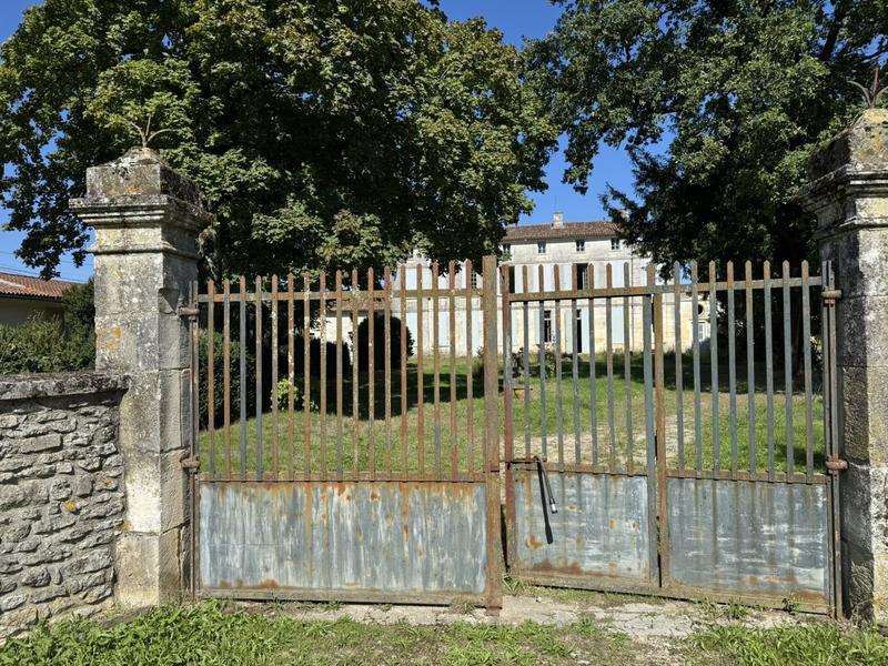 Manoir - 400 m² - 14 pièces