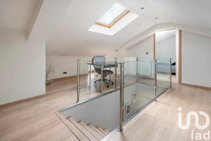 Maison de maîtres - 200 m² - 8 pièces