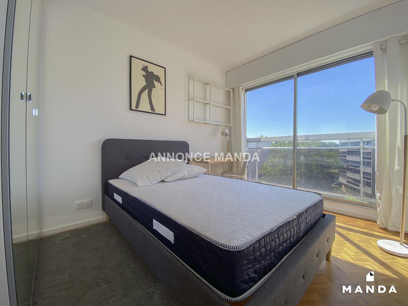 Chambre - 10 m² - 7 pièces