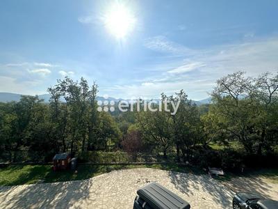 Villa - 230 m² - 9 pièces