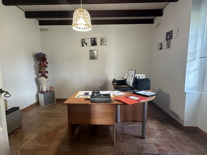 Maison traditionnelle - 216 m² - 5 pièces