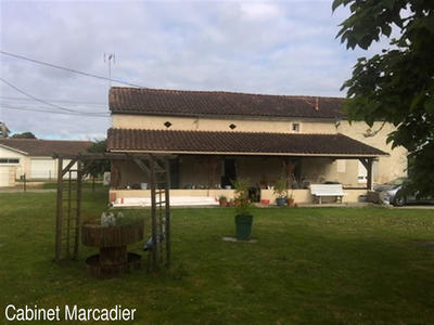 Maison - 280 m² - 9 pièces