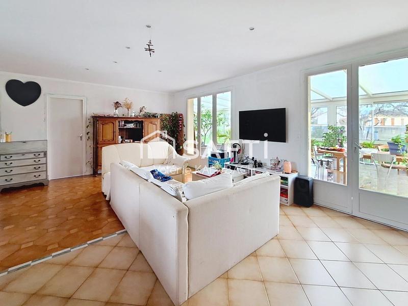 Maison - 111 m² - 5 pièces