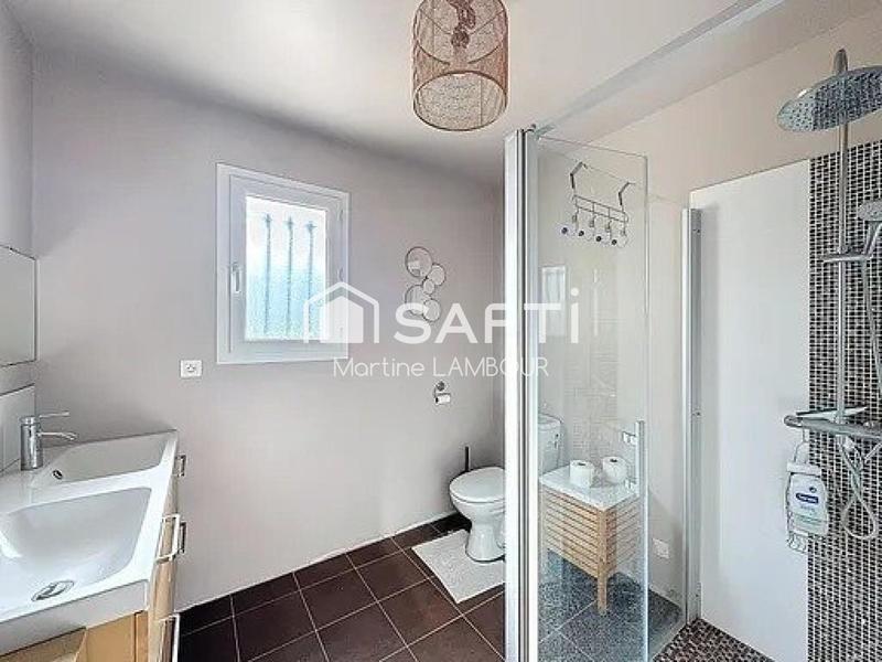 Maison - 174 m² - 7 pièces