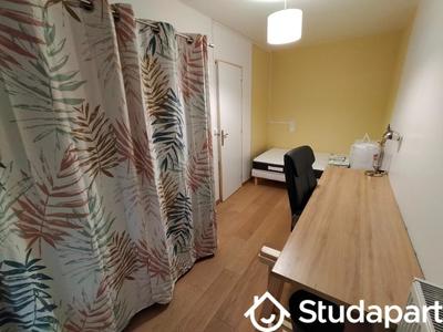 Chambre - 10 m² - 1 pièce