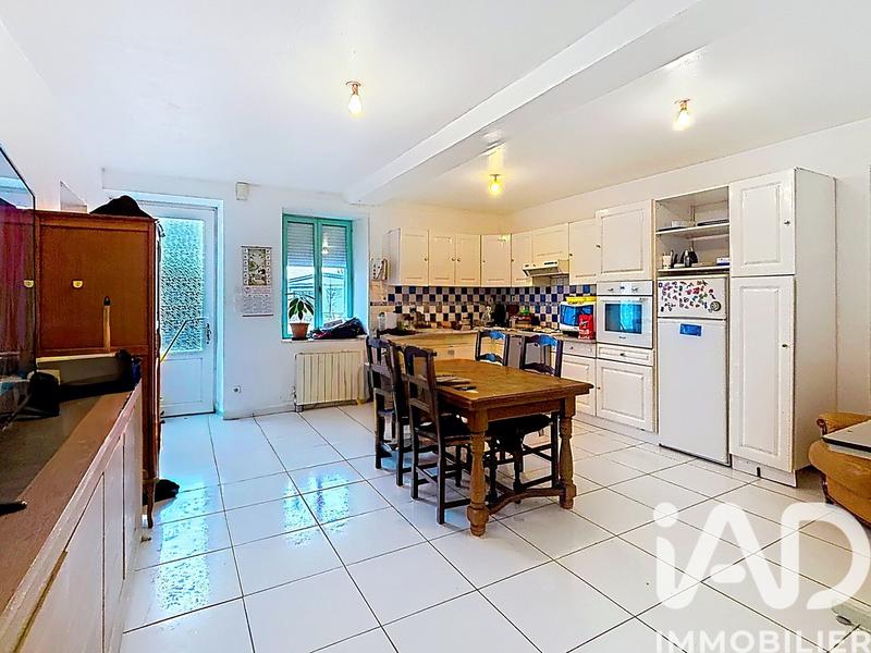 Maison - 172 m² - 9 pièces