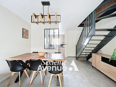 Maison - 93 m² - 5 pièces