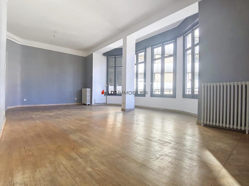 Appartement - 100 m² - 3 pièces