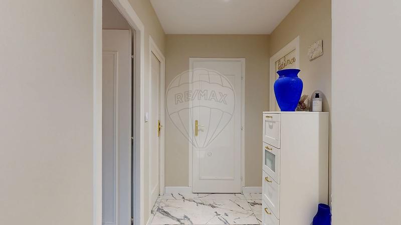 Appartement - 82 m² - 4 pièces