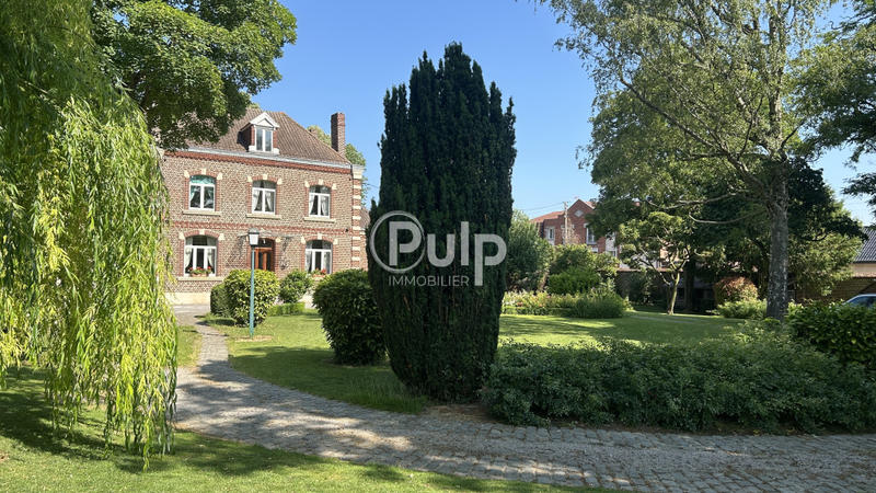 Maison bourgeoise - 232 m² - 11 pièces