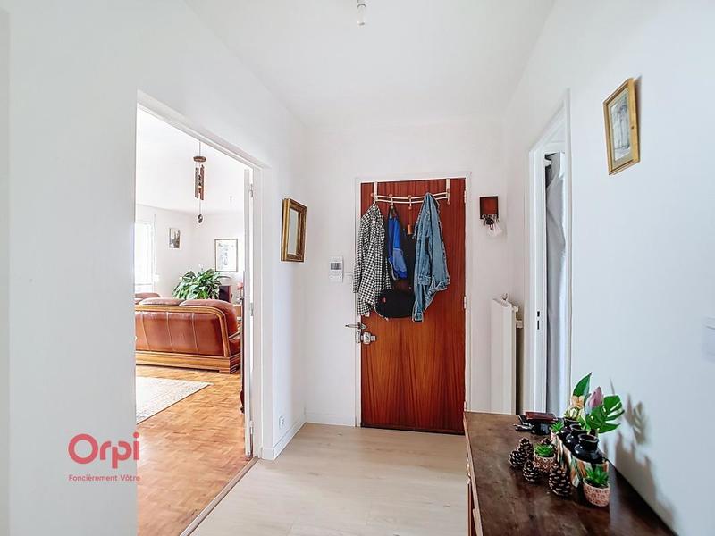 Appartement - 99 m² - 5 pièces