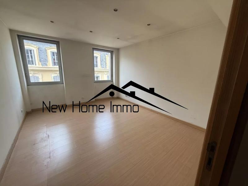 Appartement - 100 m² - 4 pièces