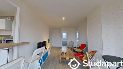 Chambre - 77 m² - 1 pièce