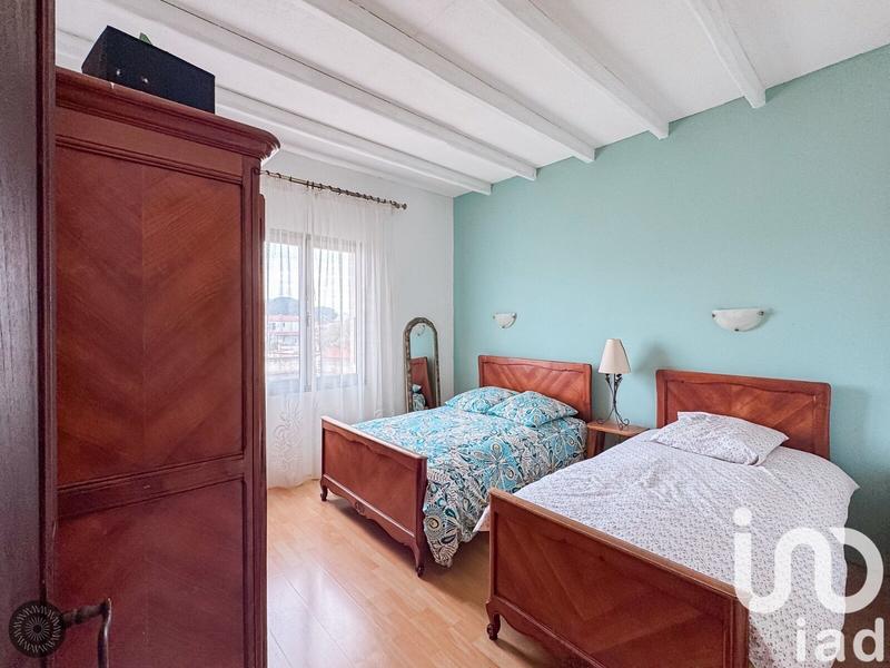 Maison - 185 m² - 6 pièces