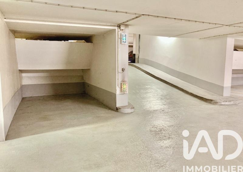 Parking - 11 m²