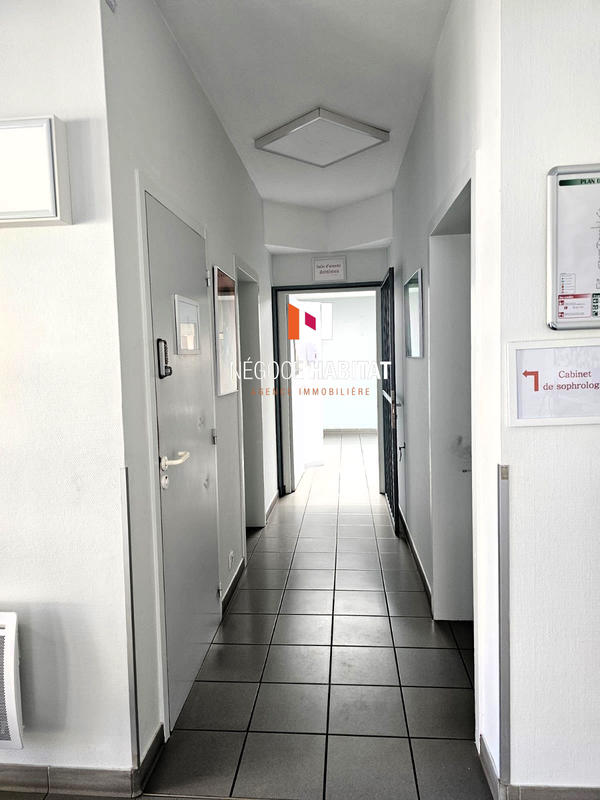 Local d'activités - 339 m²