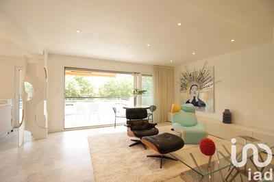 Appartement - 85 m² - 3 pièces