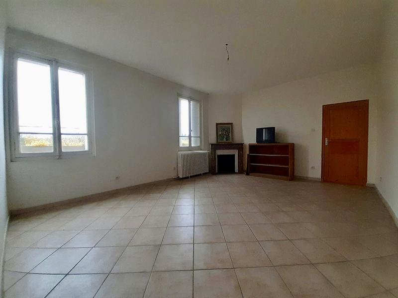 Maison - 246 m² - 9 pièces