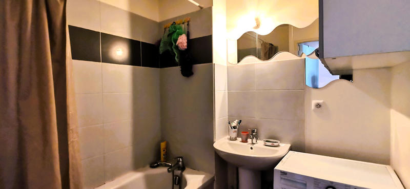 Maison - 80 m² - 5 pièces