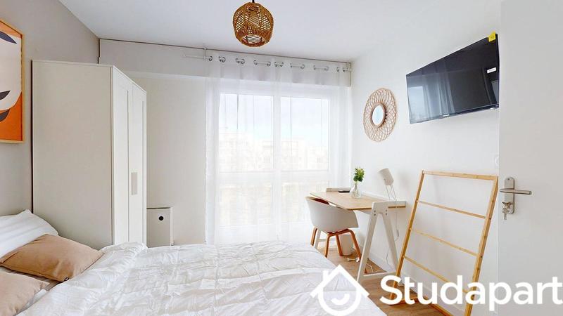 Chambre - 11 m² - 1 pièce