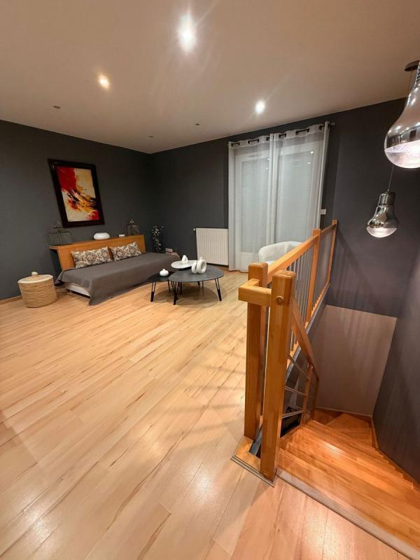 Maison - 158 m² - 6 pièces