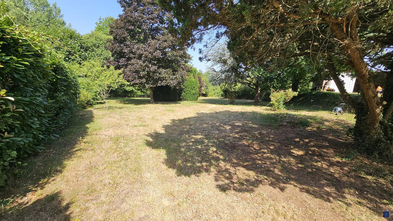 Maison contemporaine - 273 m² - 9 pièces