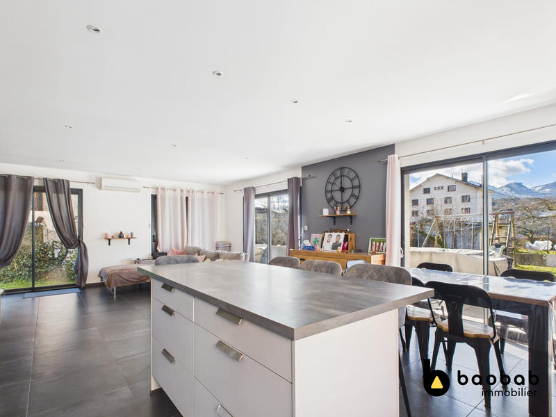 Villa - 127 m² - 5 pièces