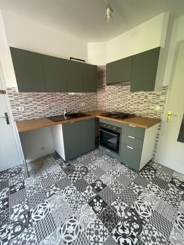 Appartement - 61 m² - 2 pièces