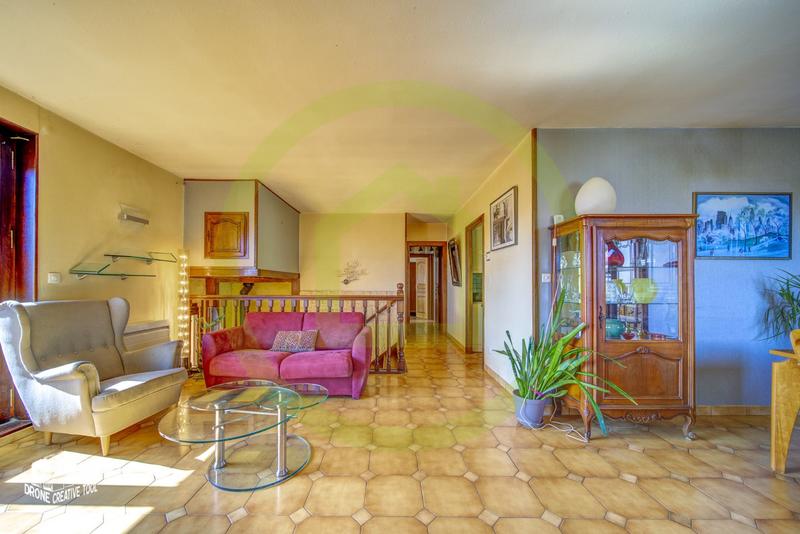 Maison - 131 m² - 7 pièces