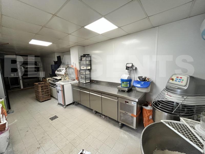 Fonds de commerce - 240 m²