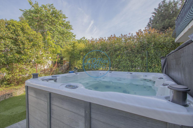 Villa - 130 m² - 7 pièces