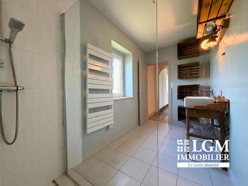 Maison - 242 m² - 5 pièces