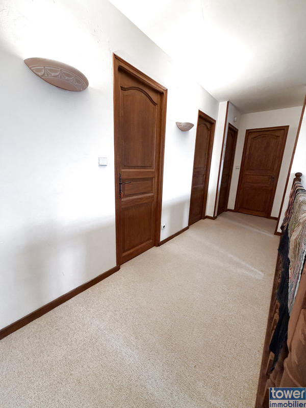 Maison de village - 160 m² - 1 pièce