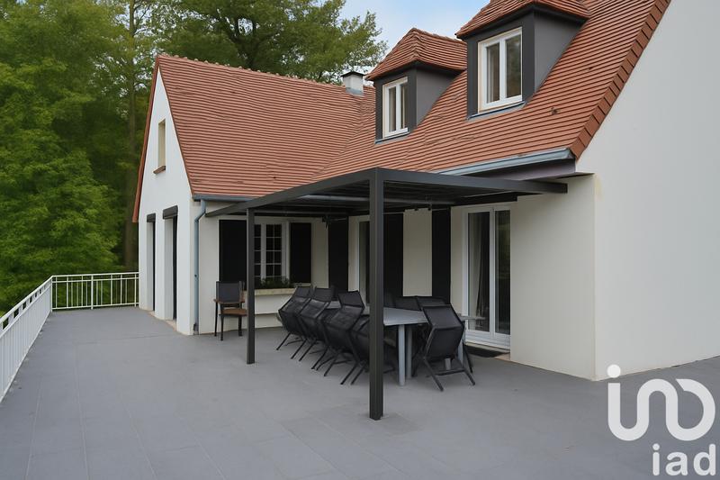 Maison - 320 m² - 10 pièces