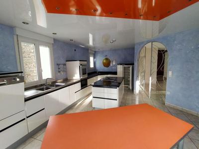 Appartement - 235 m² - 8 pièces