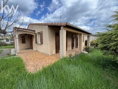 Maison - 92 m² - 4 pièces