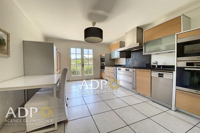 Maison - 190 m² - 7 pièces