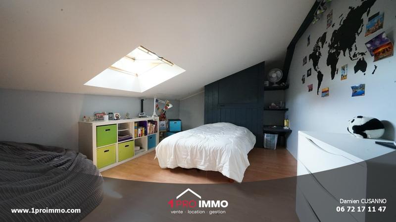 Maison - 270 m² - 8 pièces