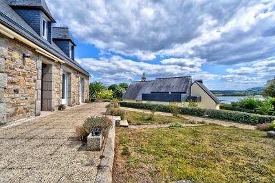 Maison - 180 m² - 6 pièces