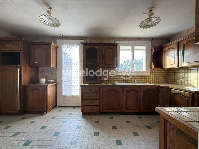 Maison traditionnelle - 156 m² - 5 pièces